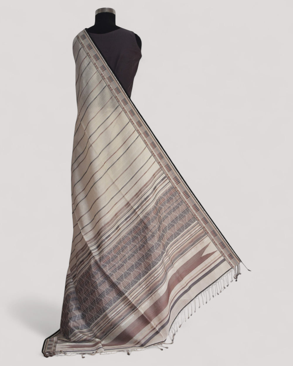 White - Zig Zag Motif Organic Cotton Saree