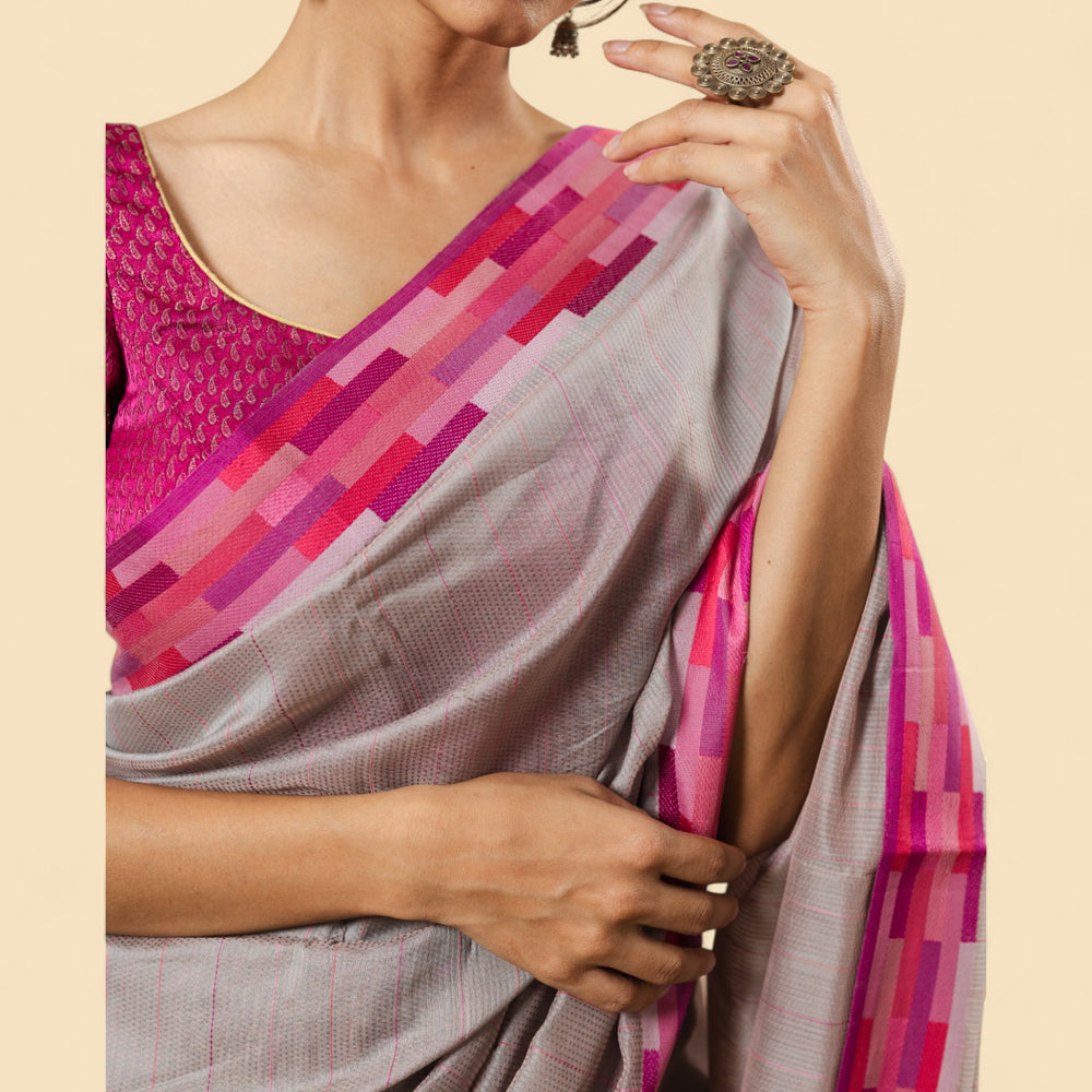 
                      
                        Light Grey - Rectangle Quilt Organic Cotton Saree
                      
                    