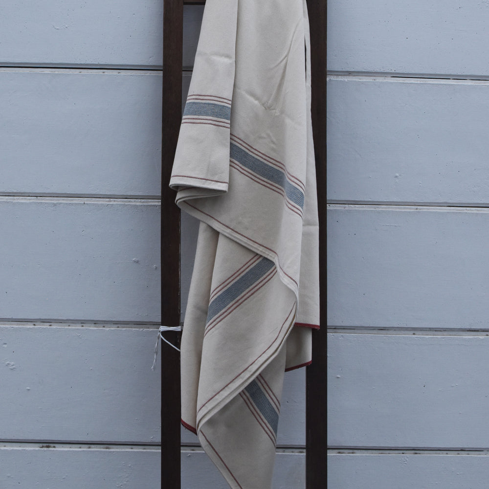 
                      
                        Off White - Blanket 4
                      
                    