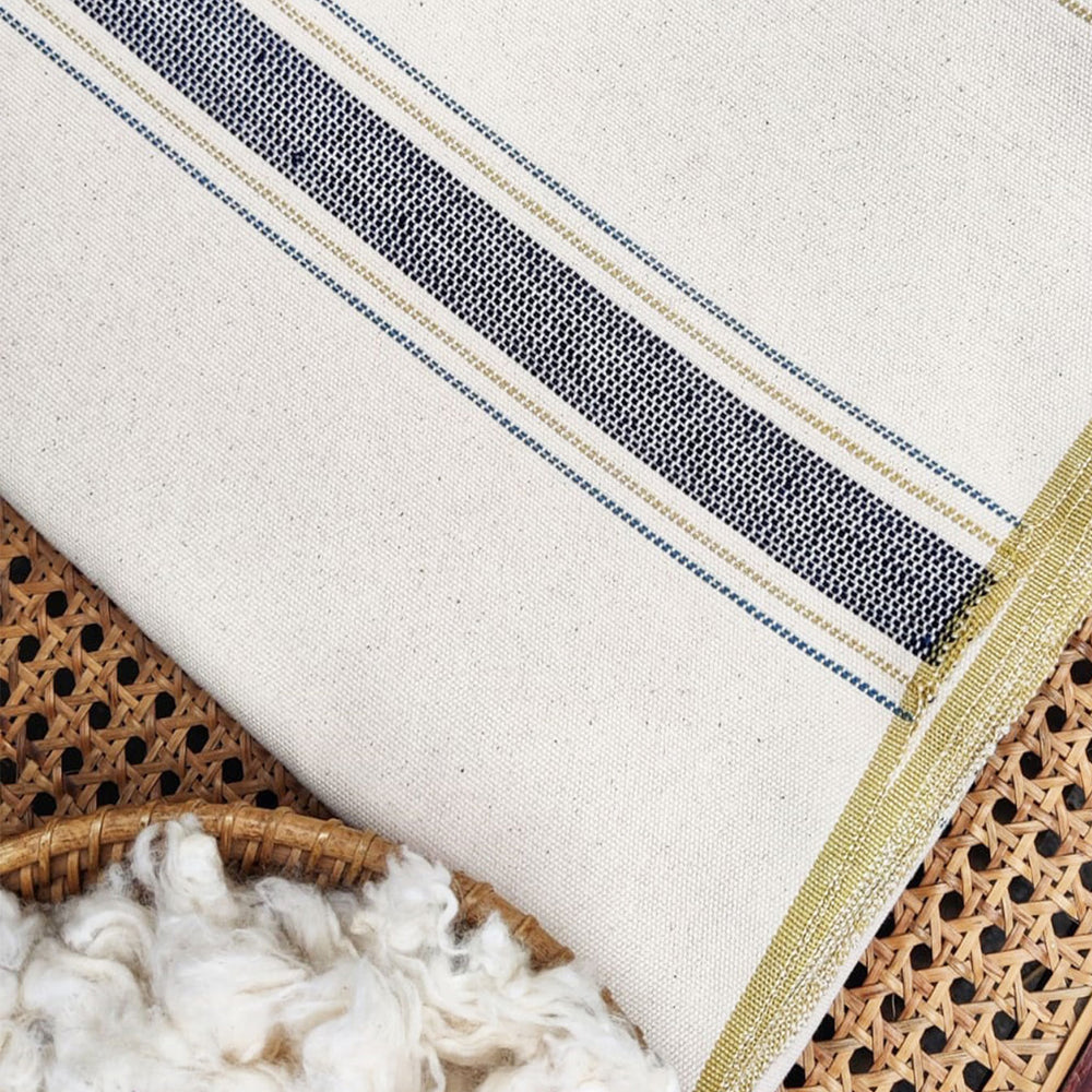 Off White - Blanket 7 with dark blue border