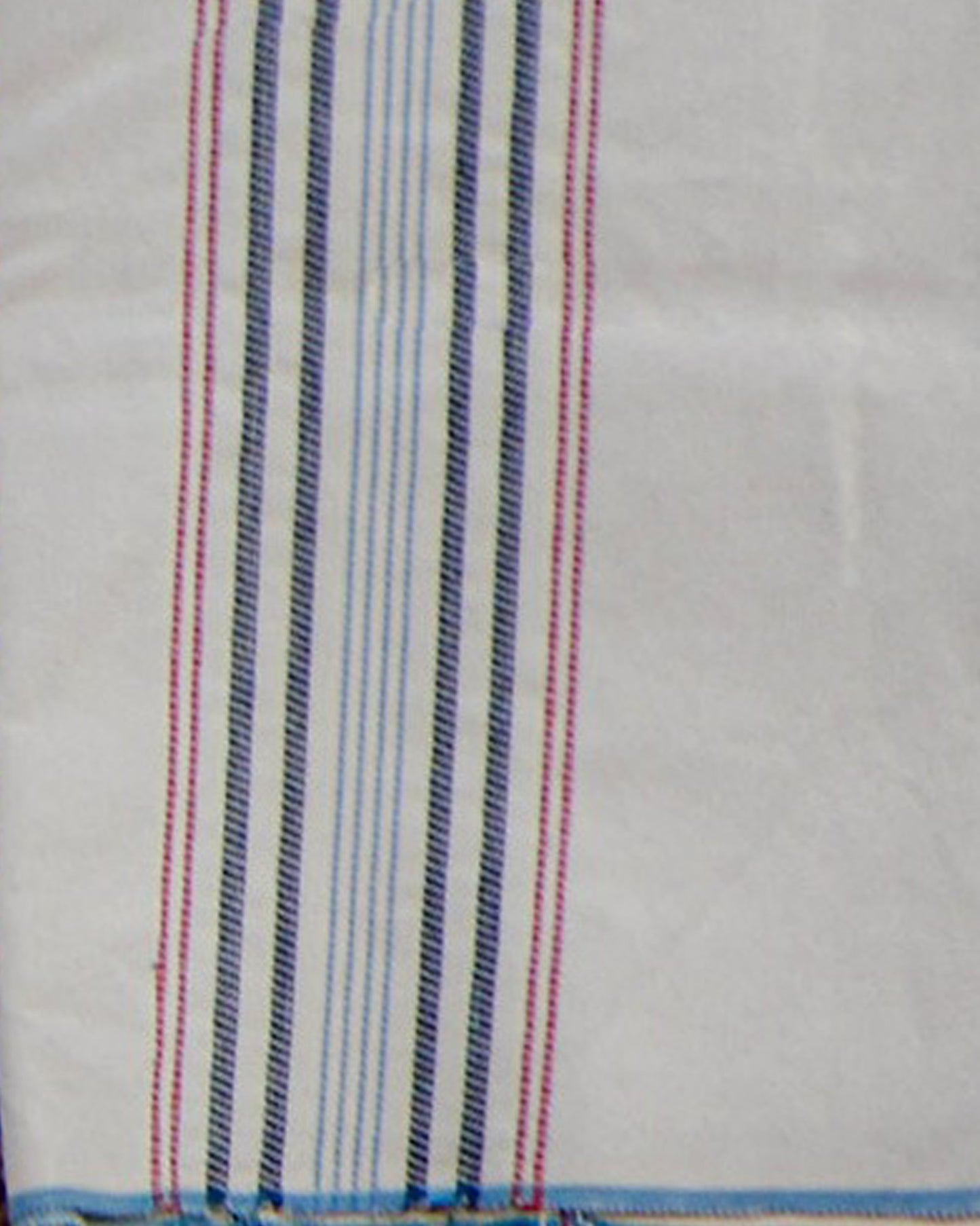 Off White - Blanket 10 with red & blue stripes