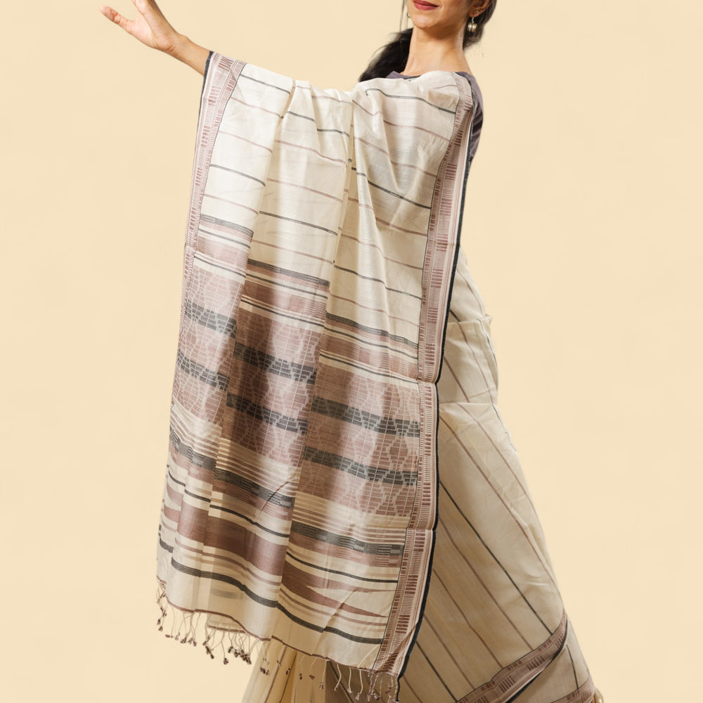 
                      
                        Off-White - Zig Zag Motif Organic Cotton Saree
                      
                    